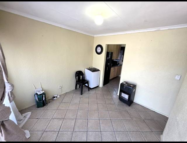 3 BEDROOM HOUSE FOR SALE IN THE ORCHARDS